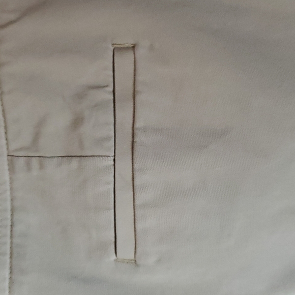 L.L.Bean Khaki Capri  Sz. 10P, 5/$50 - Picture 4 of 7